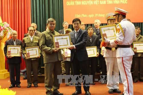 Tặng quân tình nguyện Huân, Huy chương của Nhà nước Lào ảnh 1